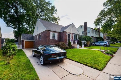 56 Dohrman Ave, Teaneck, NJ, 07666-4117 | Card Image
