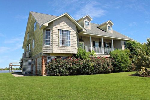 4561 Veronese St, New Orleans, LA, 70129-2638 | Card Image