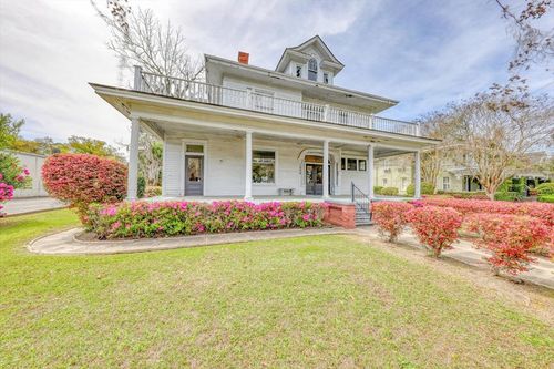 1004 N Patterson St, Valdosta, GA, 31601-3919 | Card Image