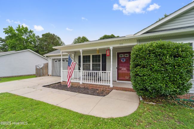 109 King St, House other with 3 bedrooms, 2 bathrooms and 1 parking in Jacksonville NC | Image 5