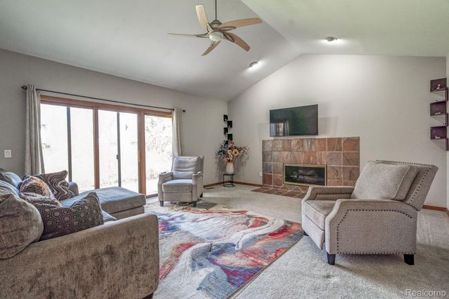 24593 Redwing Dr, House other with 4 bedrooms, 3 bathrooms and null parking in Novi MI | Image 8
