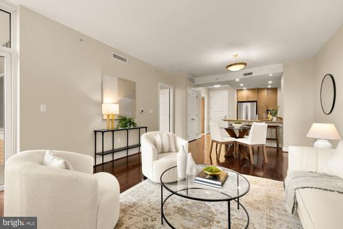 apt-418-8220 Crestwood Heights Dr, MCLEAN, VA, 22102-3126 | Card Image