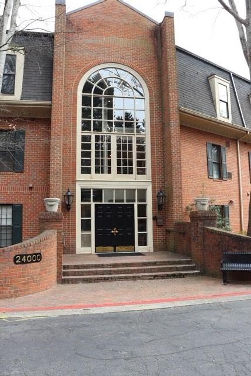317-24317 Plantation Dr Ne, Atlanta, GA, 30324-2943 | Card Image