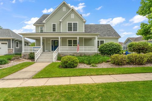 2405 Dickinson Rd, Chesterton, IN, 46304 | Card Image