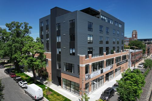 unit-301-1802 W Berenice Ave, Chicago, IL, 60613-1872 | Card Image