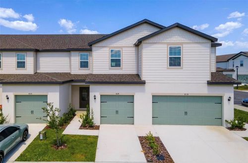 902 Poppy Ln, DUNDEE, FL, 33838-4456 | Card Image