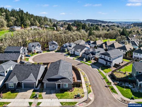 2947 Nw Deer Run St, Corvallis, OR, 97330-3572 | Card Image