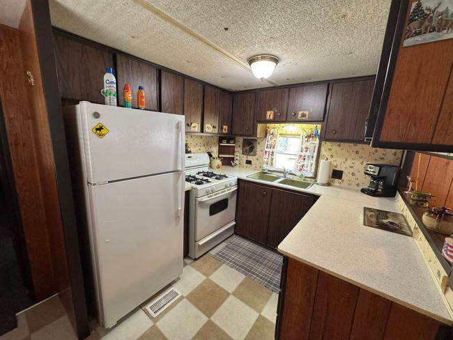 Kitchen | Image 14