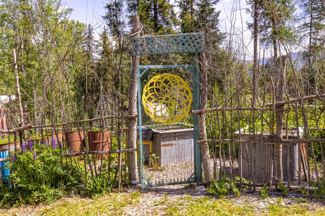 1080 Mt Highway 209, House other with 2 bedrooms, 3 bathrooms and null parking in Bigfork MT | Image 87