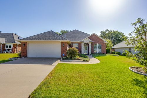 348 Marine Ln, Saginaw, TX, 76179-6319 | Card Image
