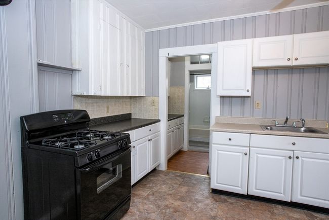 6 Elm St S, House other with 3 bedrooms, 1 bathrooms and 2 parking in Barre MA | Image 15