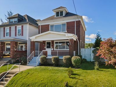 608 Woodbourne Ave, House other with 2 bedrooms, 1 bathrooms and 2 parking in Brookline PA | Image 2