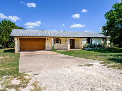 401 Cr 334, House other with 3 bedrooms, 2 bathrooms and null parking in Burnet TX | Image 1