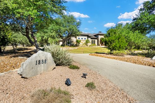 1888 Split Mtn, Canyon Lake, TX, 78133-5979 | Card Image