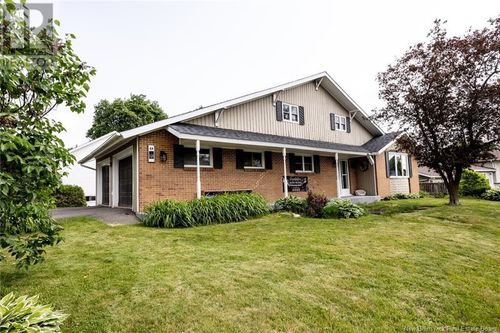 126 Kirkpatrick St, Woodstock, NB, E7M2A9 | Card Image