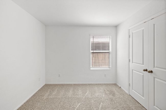 215 Silver Springs Bnd, House other with 3 bedrooms, 2 bathrooms and 2 parking in Kyle TX | Image 26