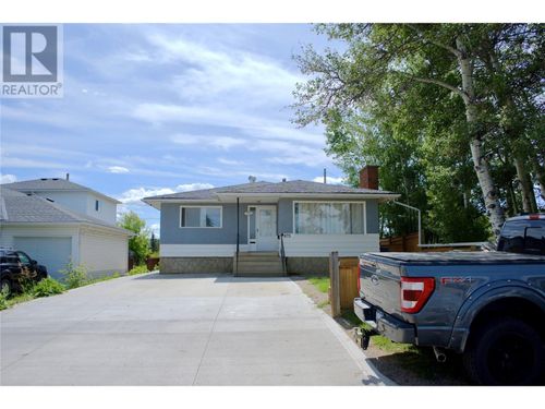 873 107 Ave, Dawson Creek, BC, V1G2R3 | Card Image