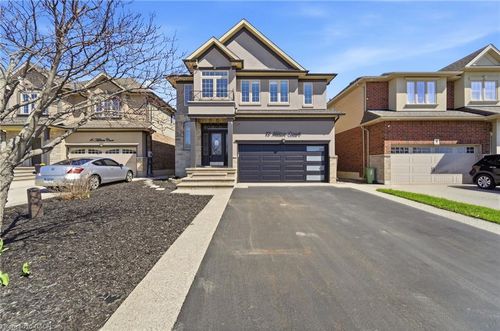 12 Mitten Crt, Hamilton, ON, L8W0B3 | Card Image