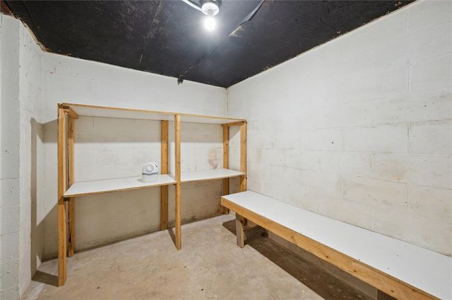 502 Sycamore St, House other with 3 bedrooms, 2 bathrooms and 2 parking in Vandergrift PA | Image 32