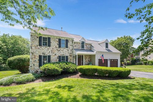 212 Overcreek Rd, PHOENIXVILLE, PA, 19460-1924 | Card Image