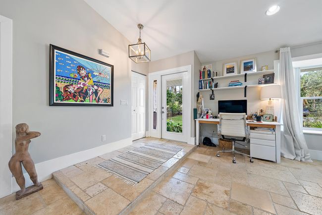 556 Sw Rustic Cir, House other with 3 bedrooms, 2 bathrooms and null parking in Stuart FL | Image 9