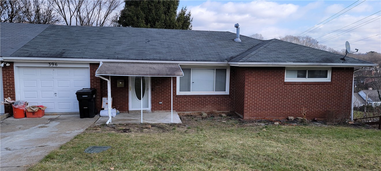 21st St, Aliquippa, PA 15001