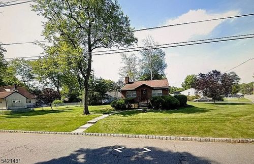 336 Lake Shore Dr, Parsippany, NJ, 07054-3233 | Card Image