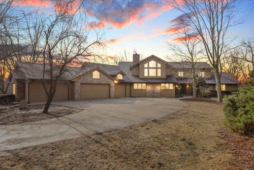 9210 County Road K, Franksville, WI, 53126-9596 | Card Image