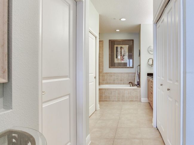 UNIT-202 - 1042 Bellasol Way, Condo with 3 bedrooms, 4 bathrooms and null parking in Apollo Beach FL | Image 45