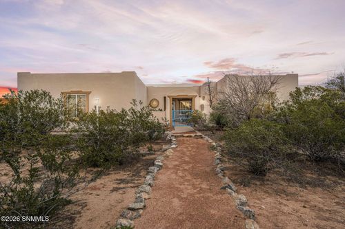 4300 Diamondback Dr, Las Cruces, NM, 88011-7539 | Card Image