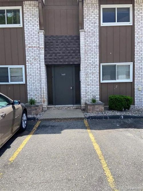 3-7485 Woodview St, Westland, MI, 48185-5923 | Card Image