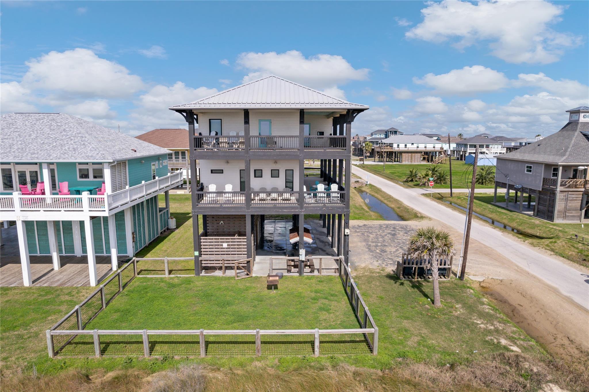 Residential in Crystal Beach 3