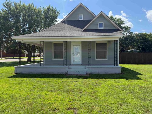 322 S 7th St, Conway Springs, KS, 67031-8155 | Card Image