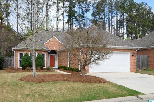 141 Southlake Ln, HOOVER, AL, 35244-3330 | Card Image