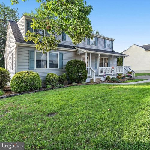 758 210th St, PASADENA, MD, 21122-1675 | Card Image