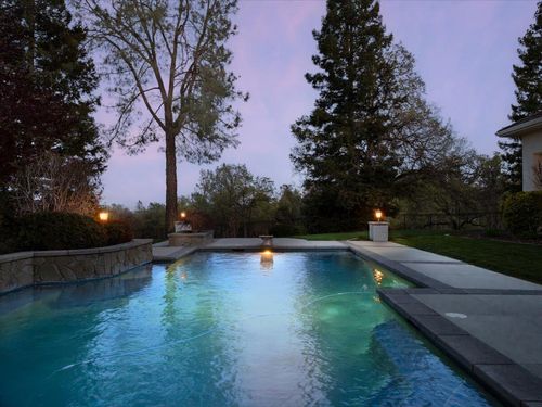 15888 El Camino Robles Rd, Redding, CA, 96001-4384 | Card Image