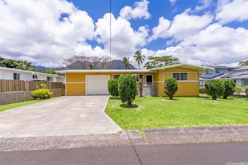 45-313 Nakuluai St, Kaneohe, HI, 96744-2220 | Card Image