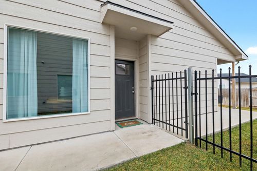 438 Long Path Ct, Goddard, KS, 67052-4302 | Card Image