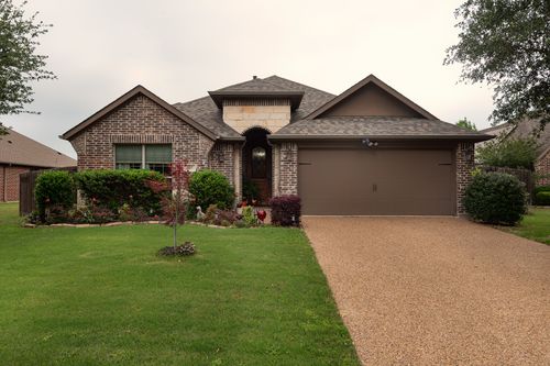 107 Manor Ln, Waxahachie, TX, 75165-7532 | Card Image
