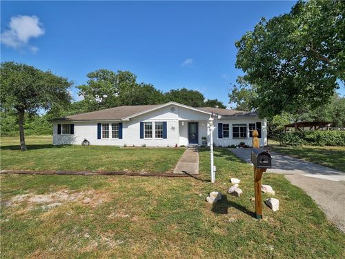 912 S 7th St, Aransas Pass, TX, 78336-3314 | Card Image