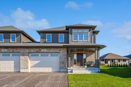 518 Newfoundland St, Mount Forest, ON, N0G2L2 | Card Image