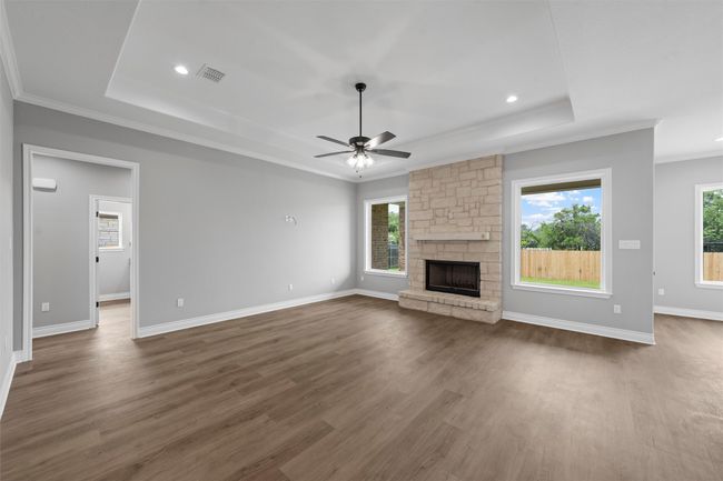 313 Crye Cir, House other with 4 bedrooms, 2 bathrooms and null parking in Robinson TX | Image 4