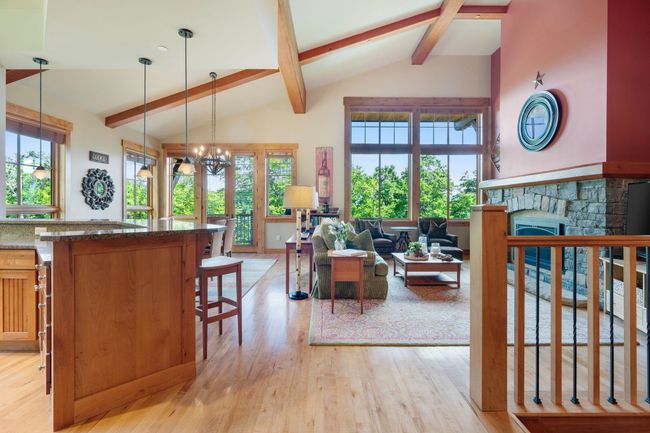 1 - 29 Nosedive Dr, Condo with 4 bedrooms, 6 bathrooms and null parking in Stowe VT | Image 8