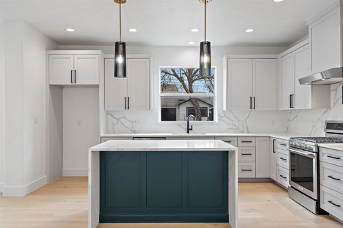 2-1212 Poquito St, Austin, TX, 78702-1732 | Card Image
