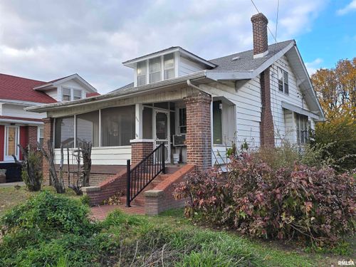 500 W Sloan St, Harrisburg, IL, 62946-2225 | Card Image