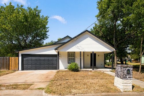 807 Wyatt St, Waxahachie, TX, 75165-3554 | Card Image