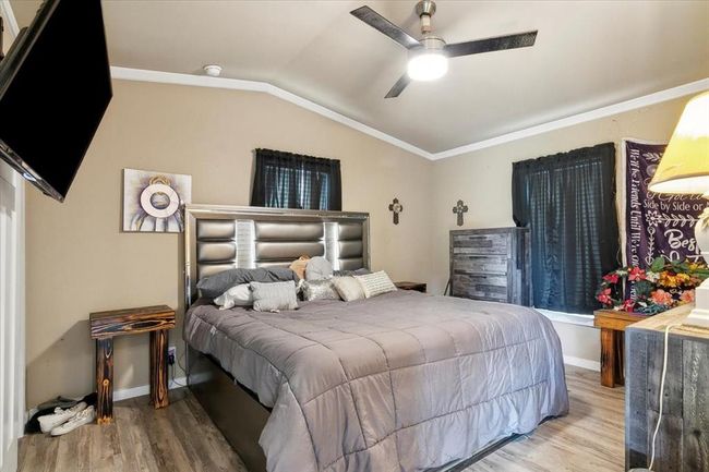 13271 Mustang Trl, House other with 2 bedrooms, 1 bathrooms and null parking in Hamshire TX | Image 15