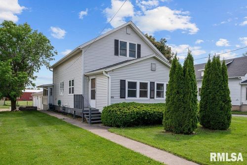 305 4th Ave, Low Moor, IA, 52757-0169 | Card Image