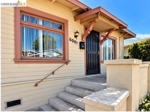 6001 Holway St, Oakland, CA, 94621-4137 | Card Image