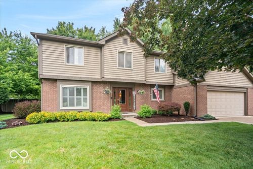807 Coffee Tree Ct, Noblesville, IN, 46062-8427 | Card Image